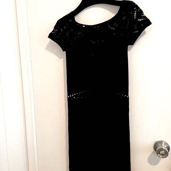 New Bebe Black Bodycon Black Dress with short Sleeves and cut out details - Picture 4 of 9